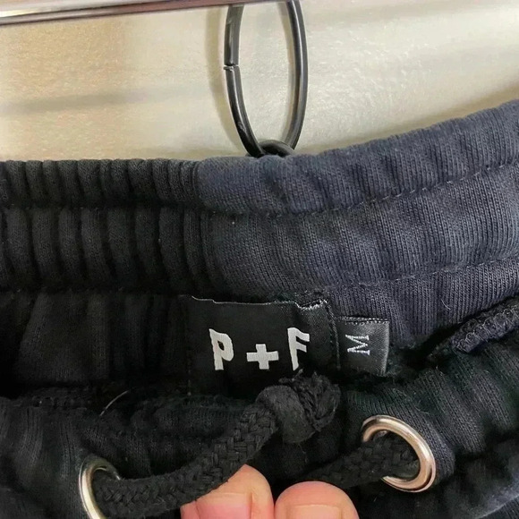 Places +  Faces Embroidered Spellout Sweat Pants - Picture 3 of 5